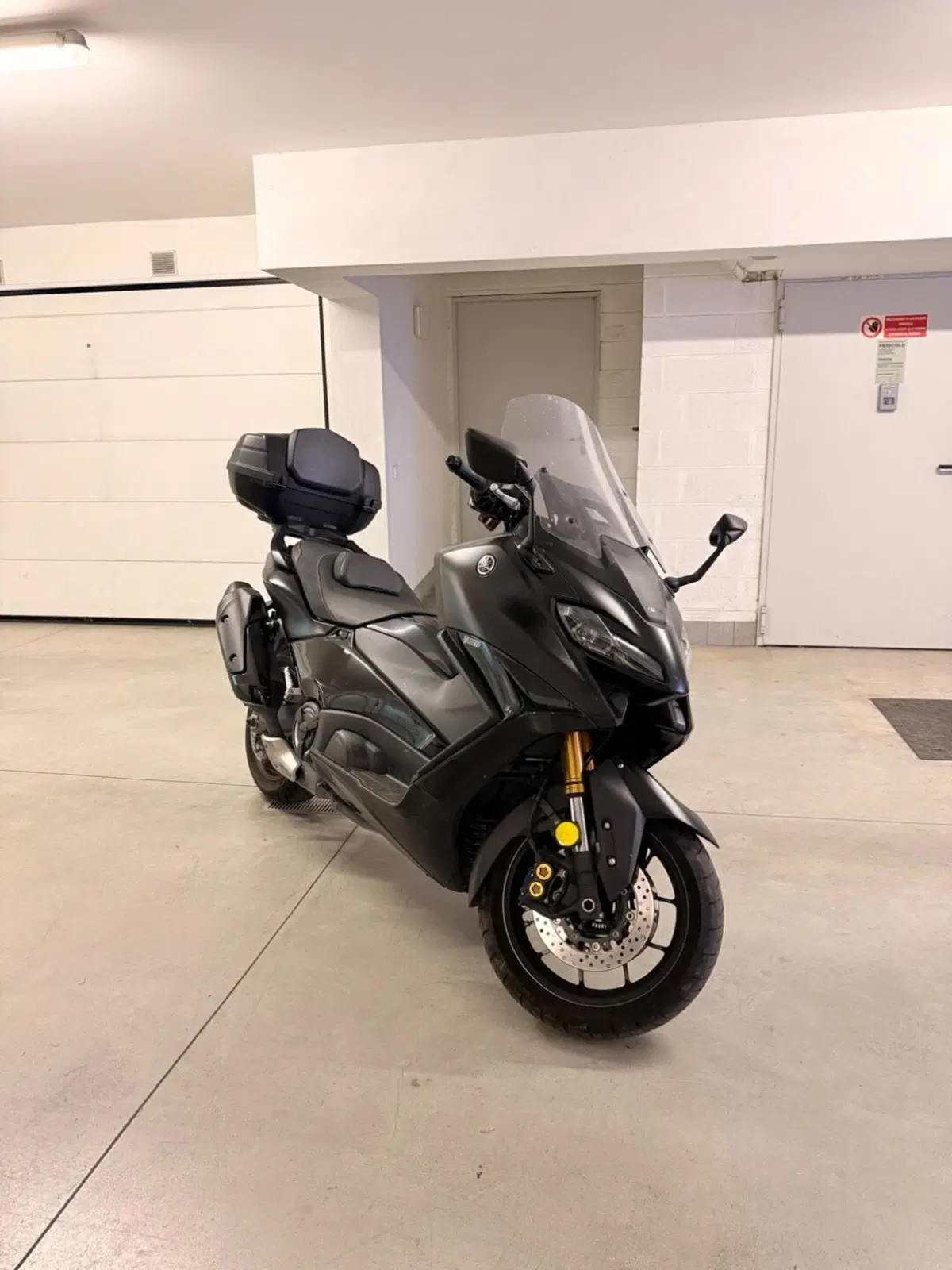 Yamaha T-Max 560 Tech Max (2022 - 24)