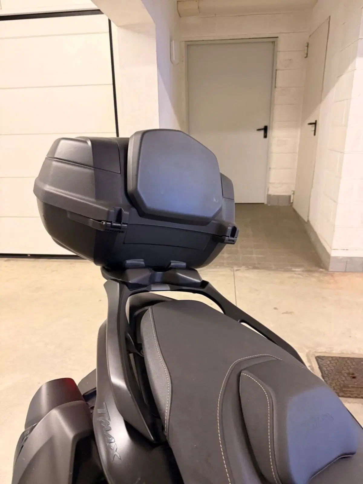 Yamaha T-Max 560 Tech Max (2022 - 24) (15)