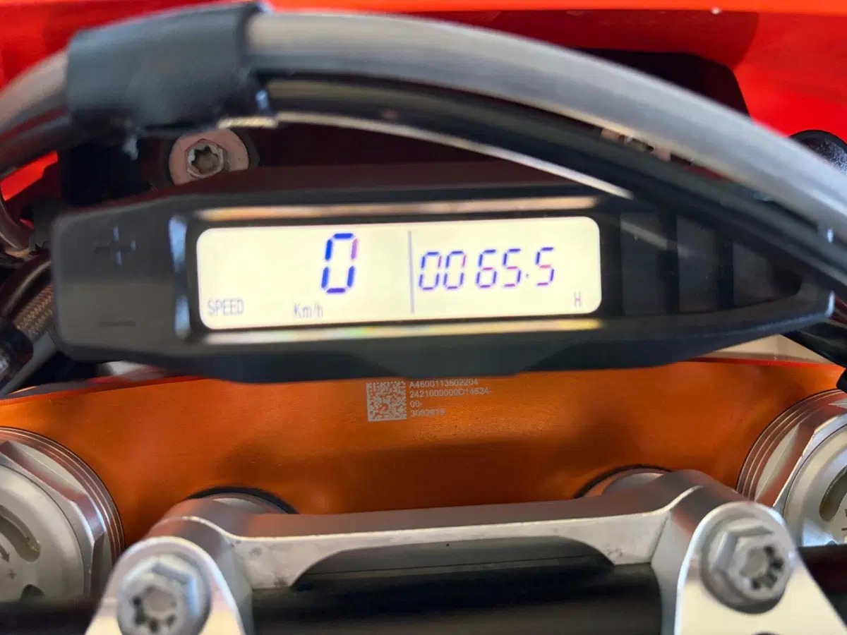 KTM 250 EXC-F Six Days (2025) (9)