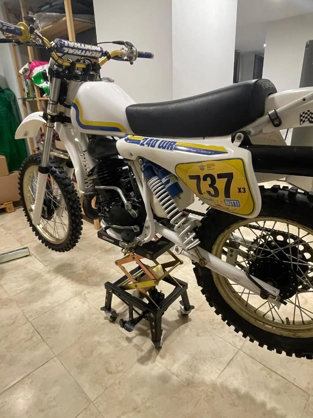 Husqvarna Wr 240 (3)