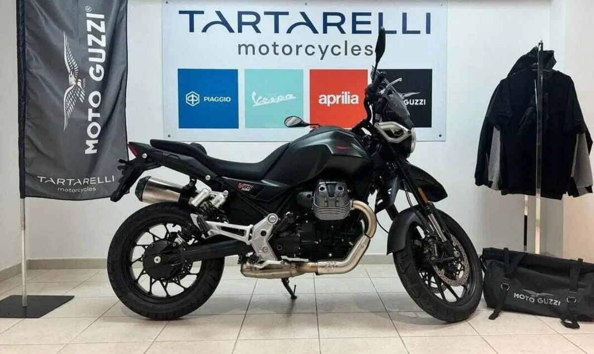 Moto Guzzi V85 Strada (2024 - 26) (16)