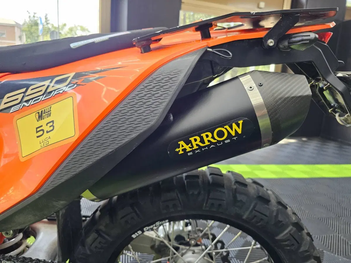 KTM 690 Enduro R (2022 - 25) (6)