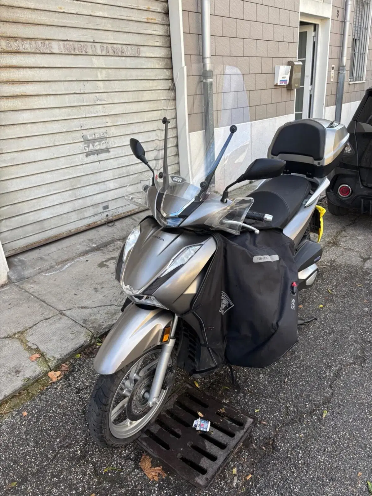 Honda SH 350 (2021 - 24) (2)