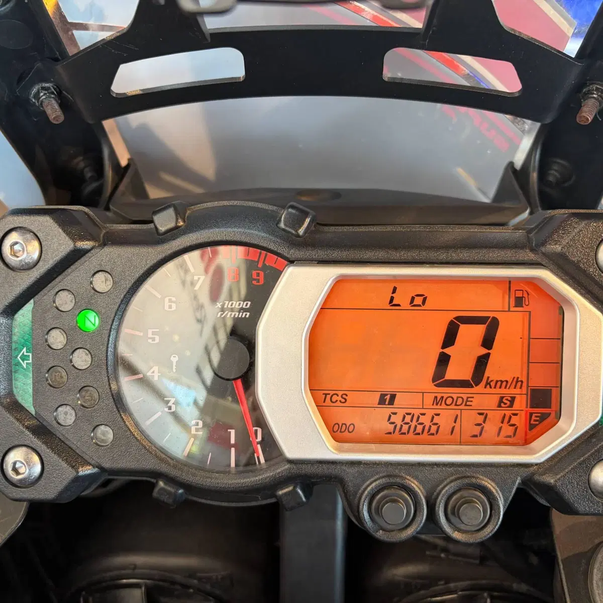 Yamaha XT1200Z Super Ténéré Worldcrosser (2012 - 14) (4)