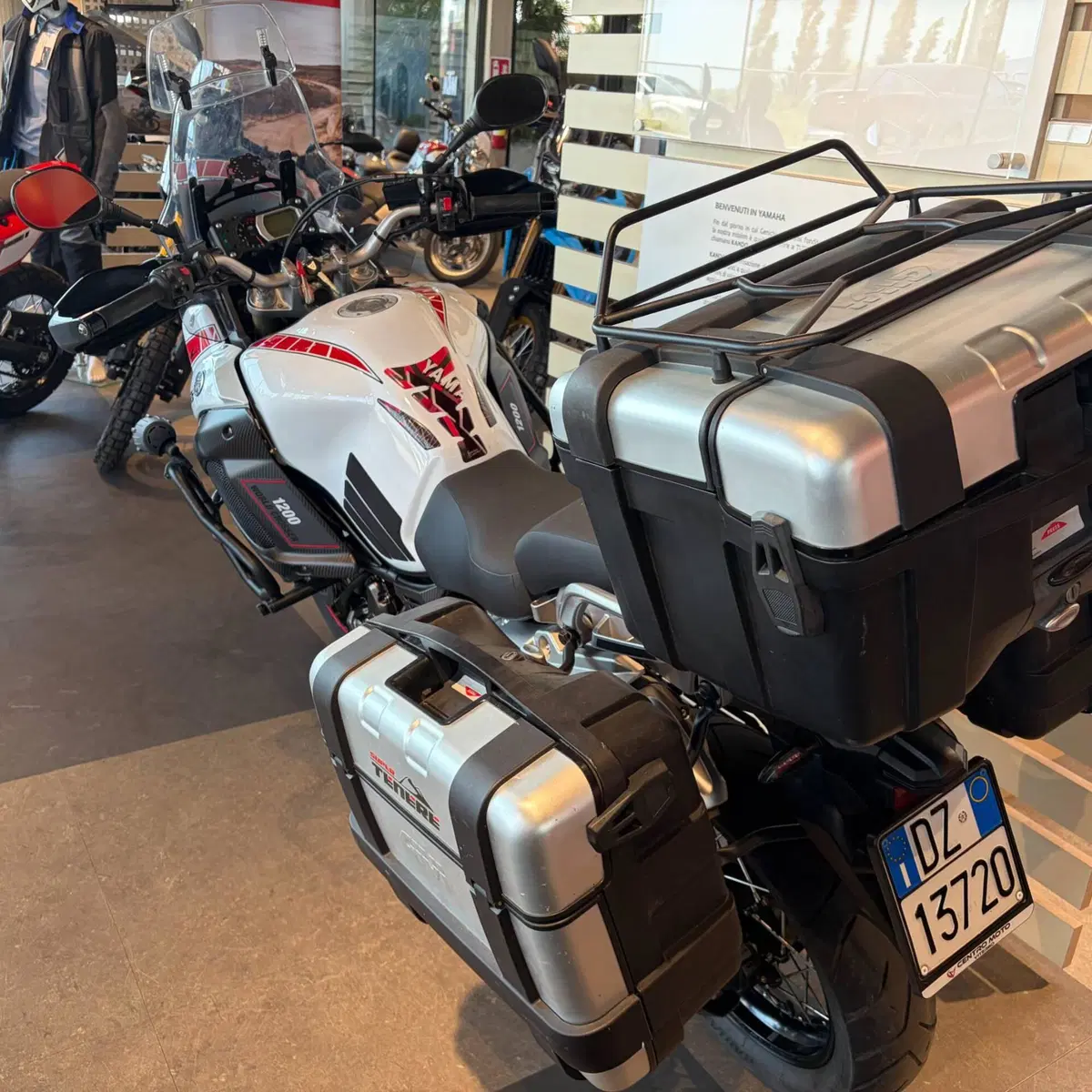 Yamaha XT1200Z Super Ténéré Worldcrosser (2012 - 14) (10)