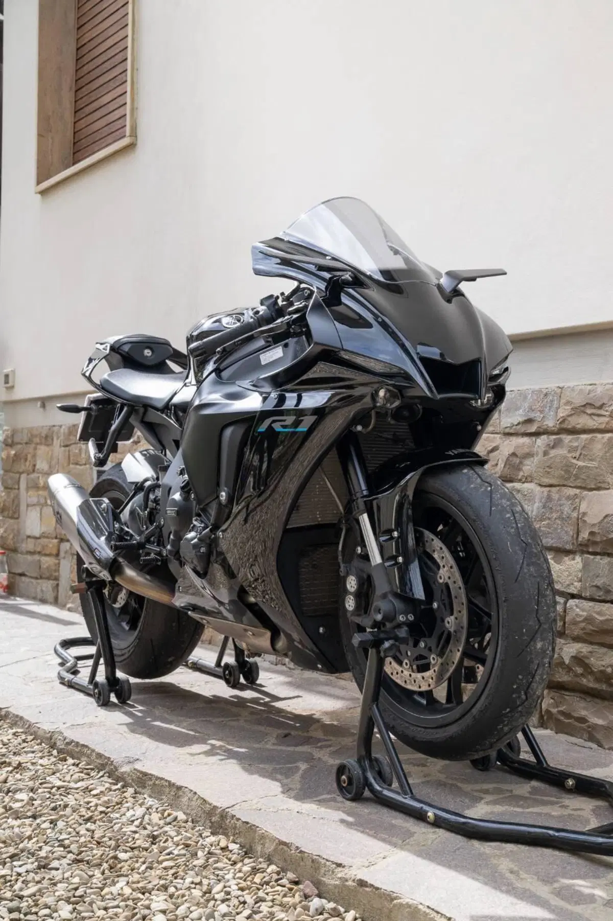 Yamaha YZF R1 (2020 - 25) (2)