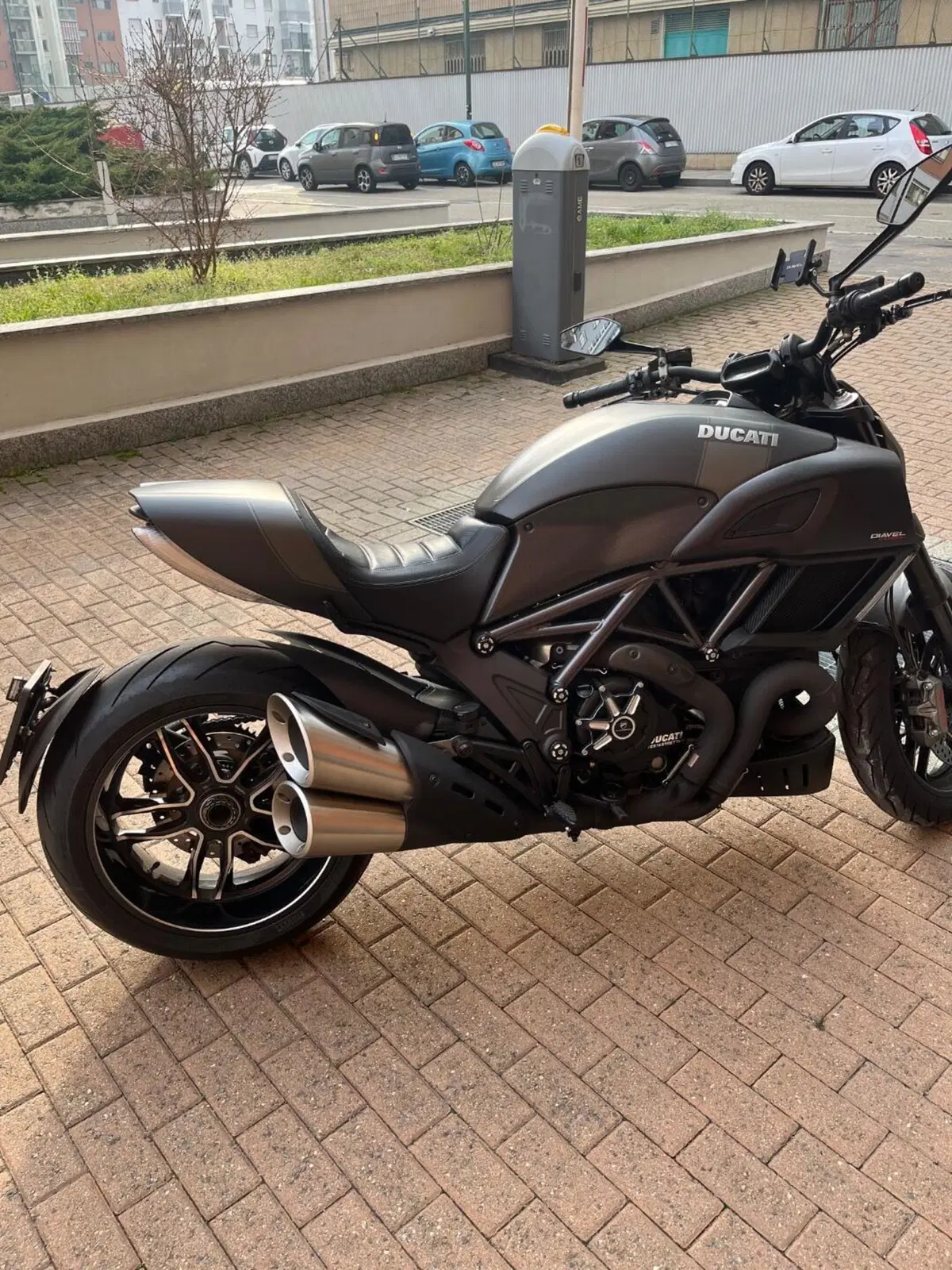 Ducati Diavel 1200 Carbon (2014 - 16) (9)