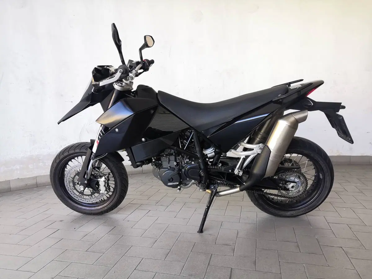 KTM 690 Supermoto (2007 - 12) (2)