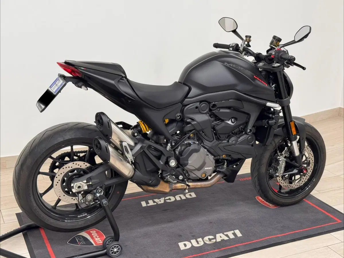 Ducati Monster 937 + (2021 - 25) (4)