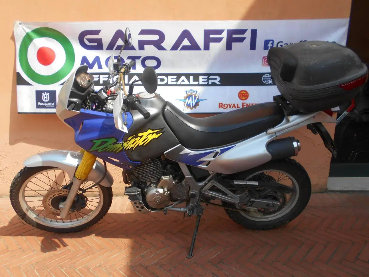 Honda NX 650 Dominator (1996 - 02)