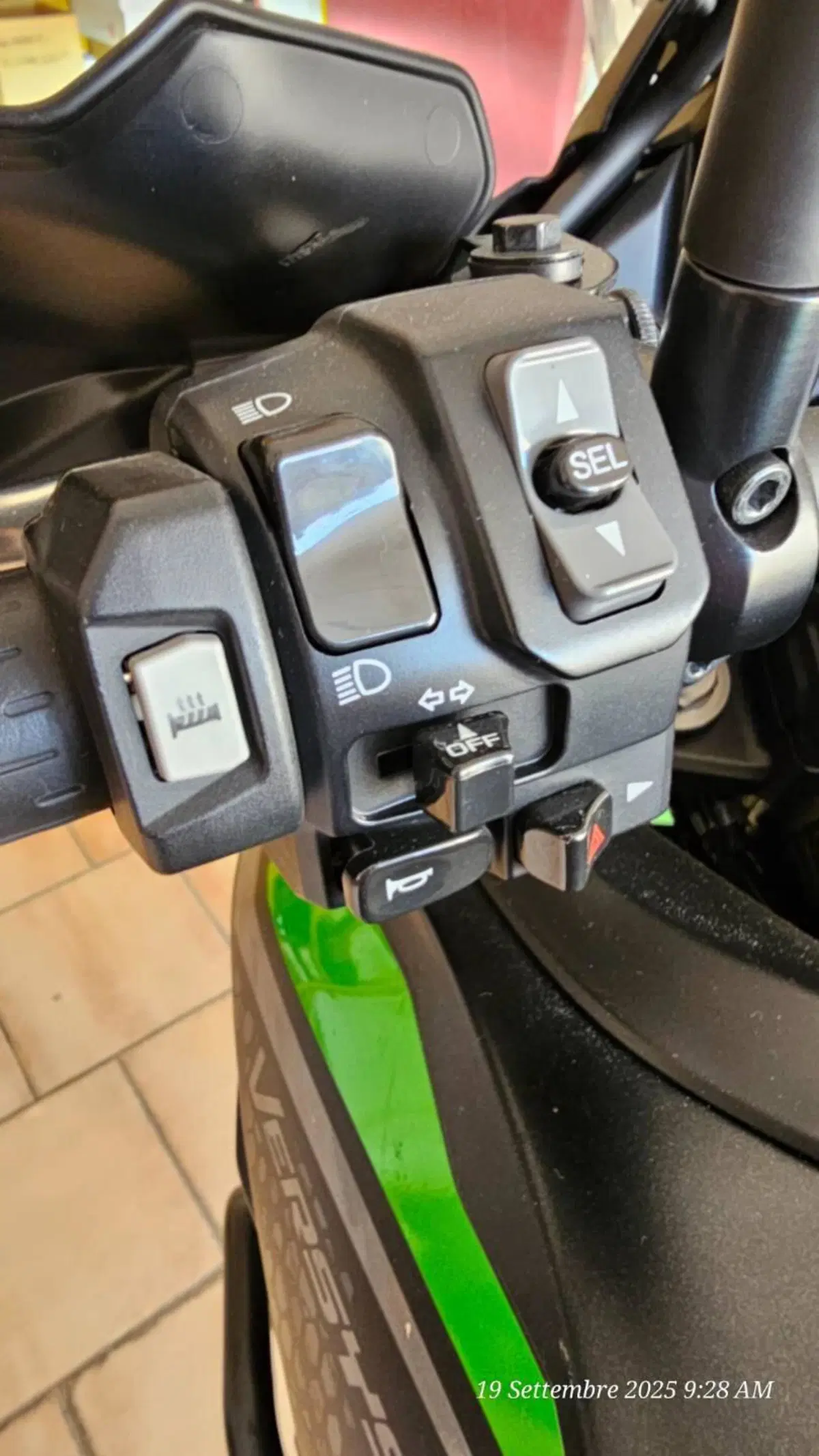 Kawasaki Versys 650 Tourer Plus (2022 - 24) (11)