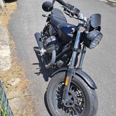 Moto Guzzi V9 Bobber (2021 - 25) usata