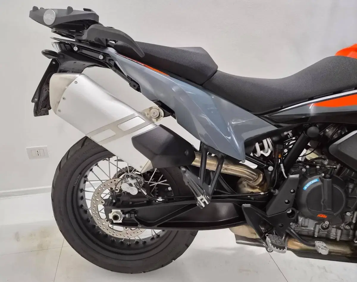 KTM 890 Adventure (2023 - 26) (4)