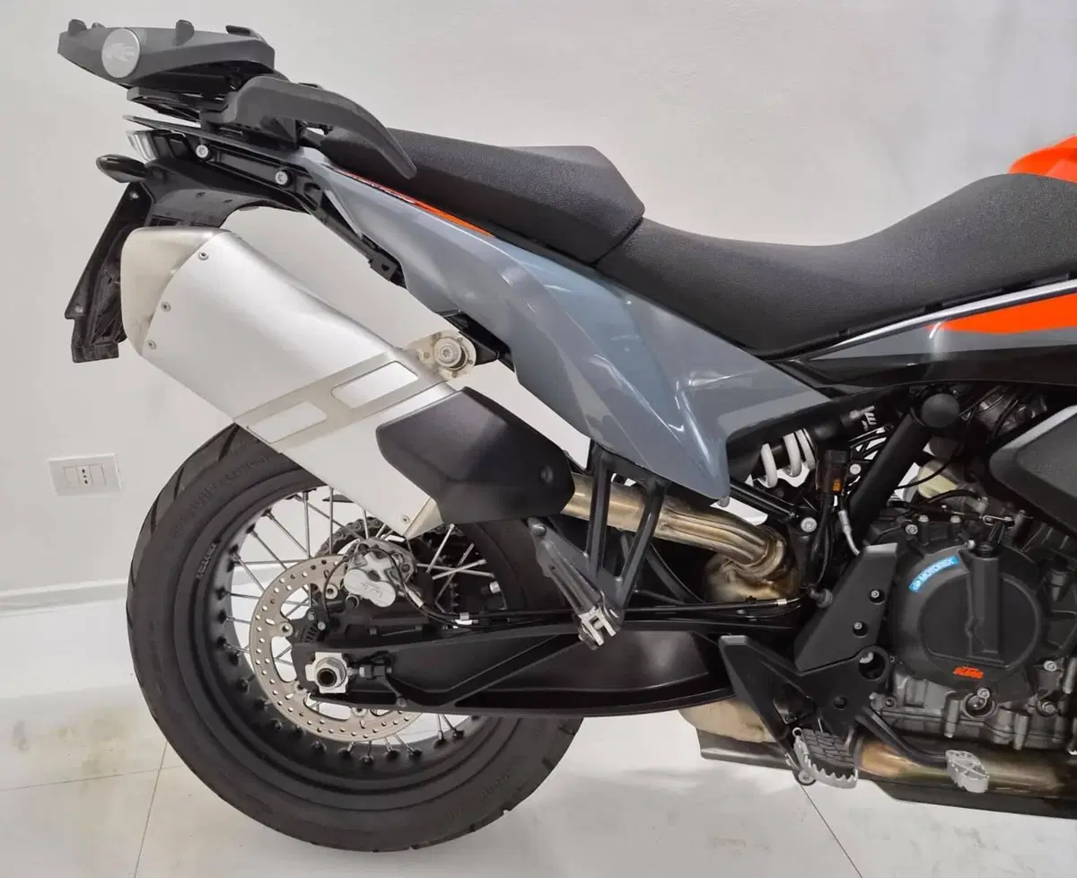KTM 890 Adventure (2023 - 26) (6)