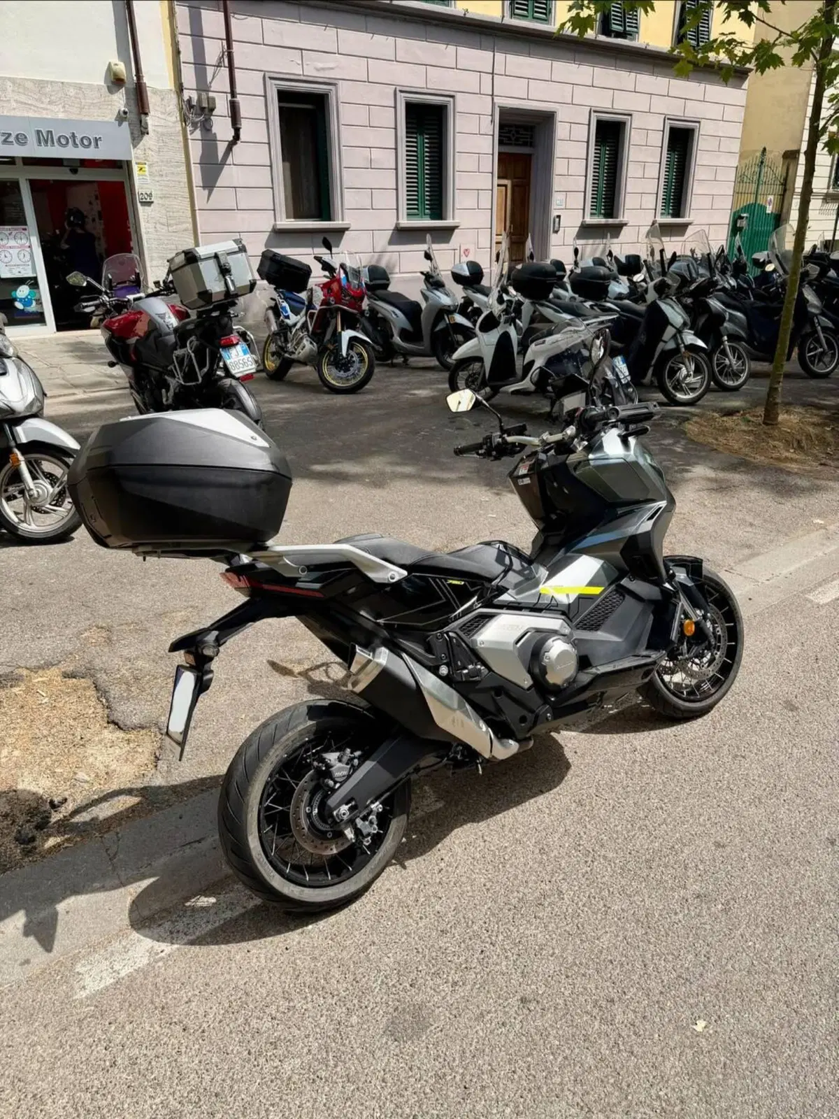 Honda X-ADV 750 DCT (2021 - 24) (4)