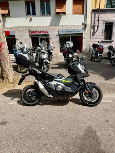 Honda X-ADV 750 DCT (2021 - 24) usata
