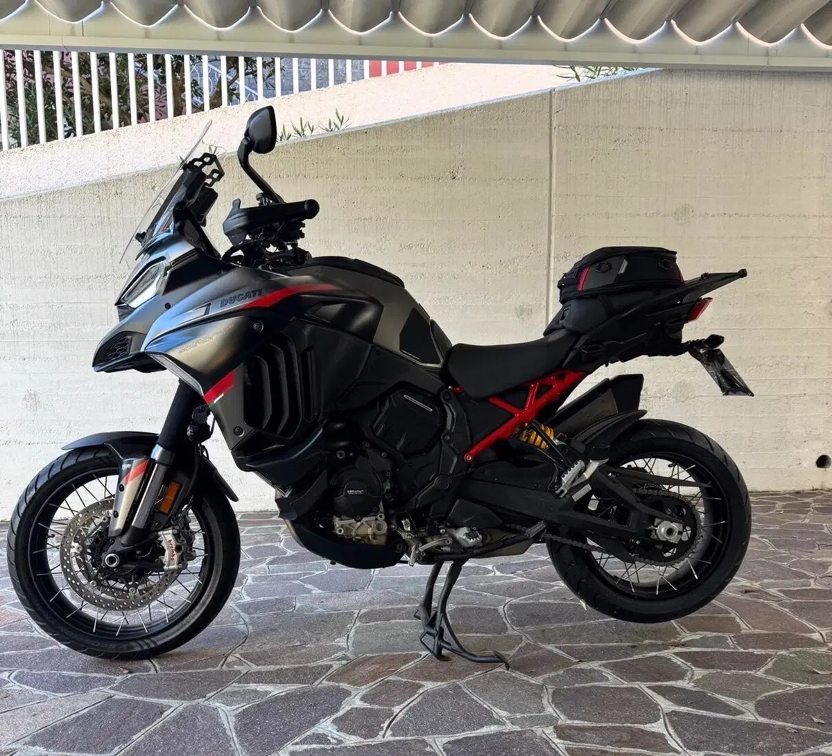Ducati Multistrada V4 S Grand Tour (2024) (2)