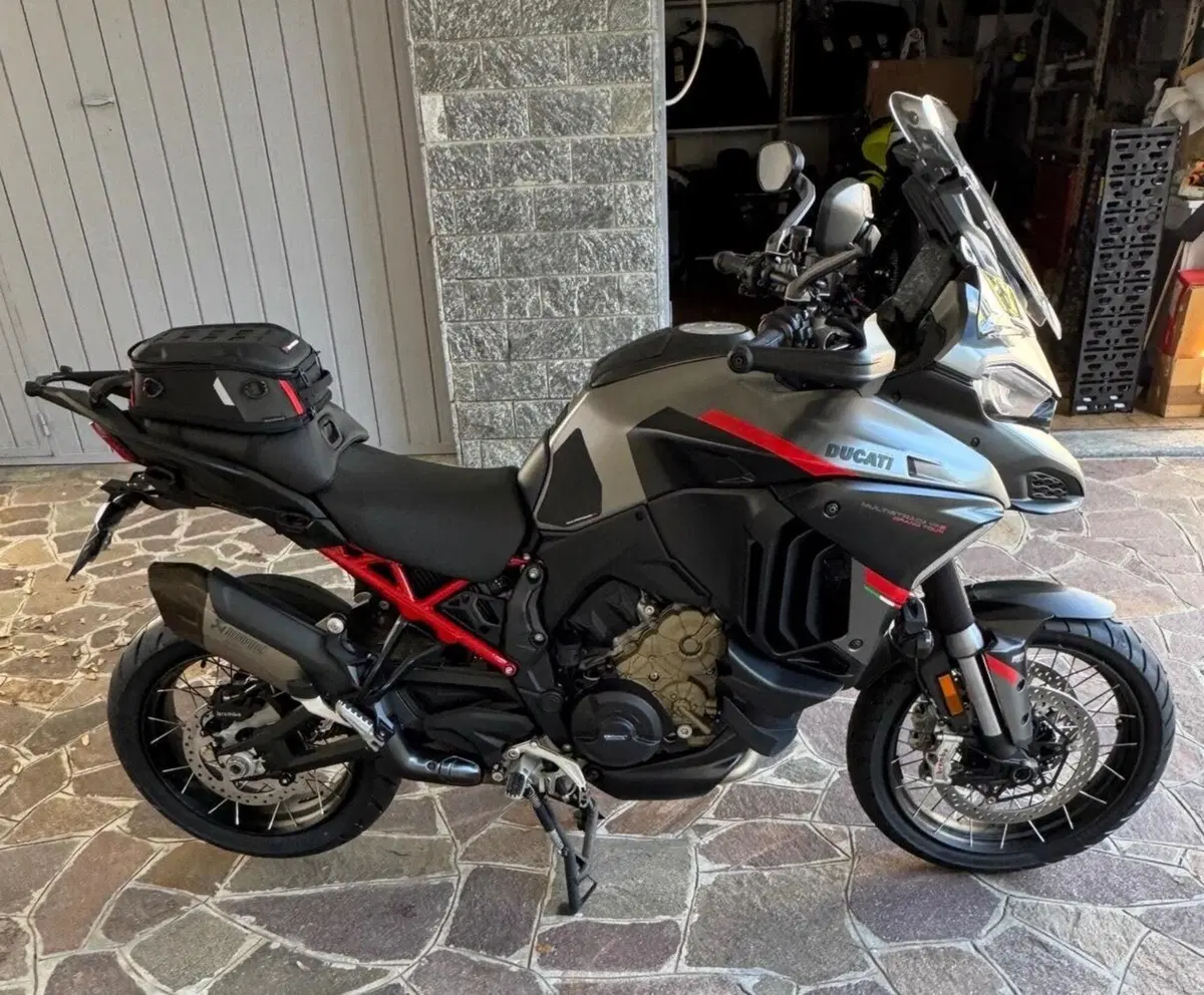 Ducati Multistrada V4 S Grand Tour (2024) (5)