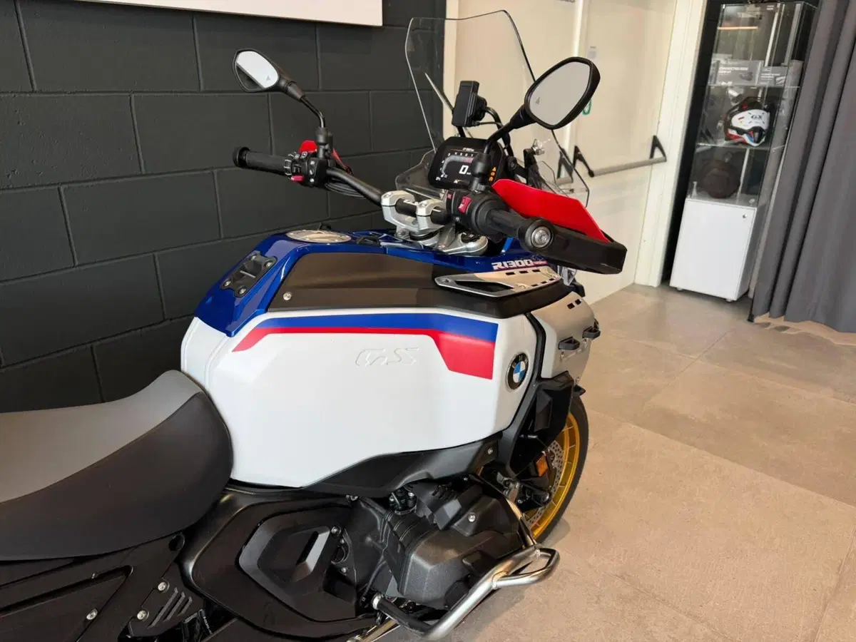 Bmw R 1300 GS Adventure ASA (2025 - 26) (9)