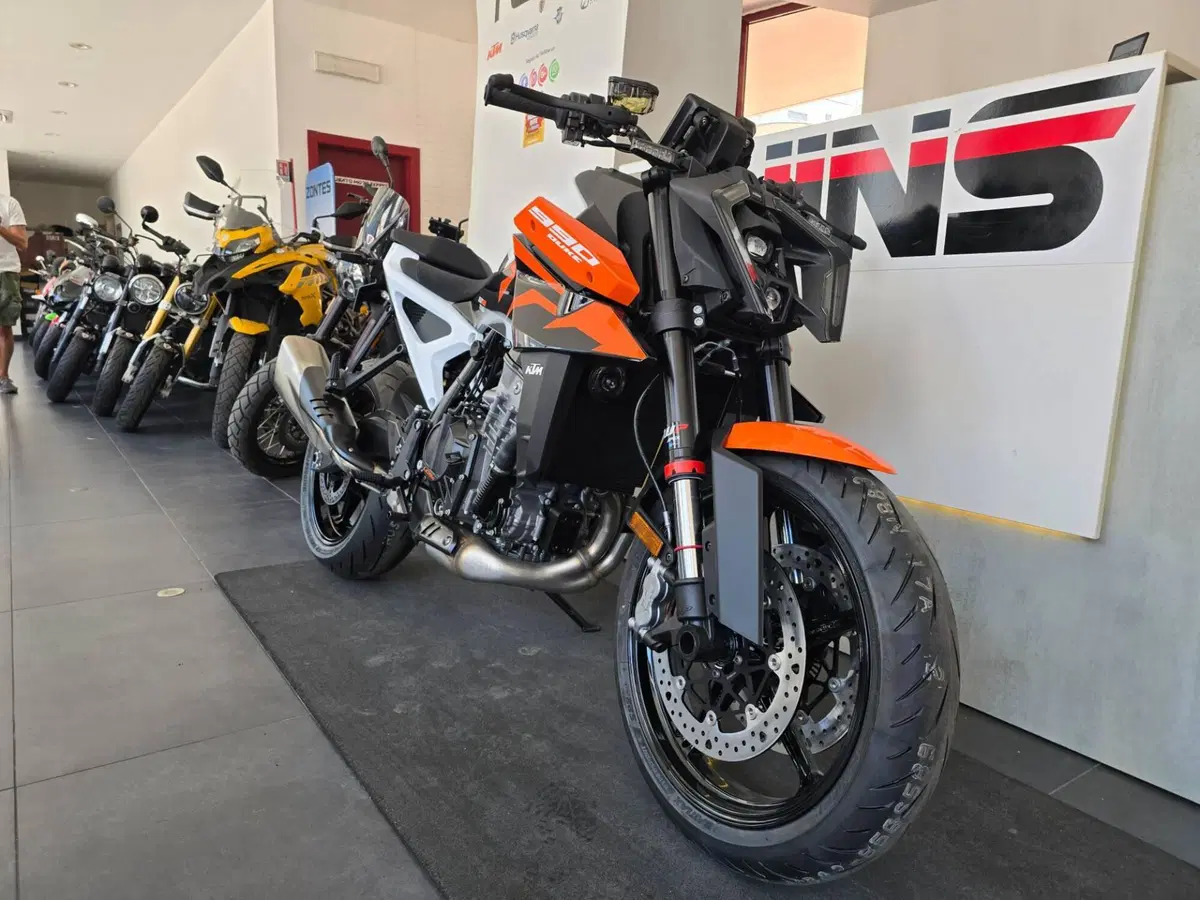 KTM 990 Duke (2024 - 26) (2)