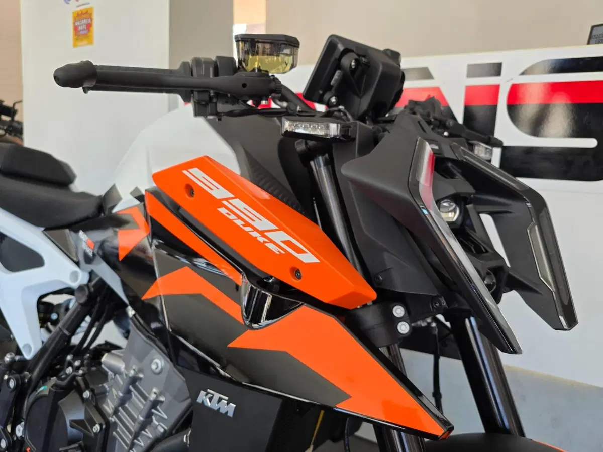 KTM 990 Duke (2024 - 26) (9)