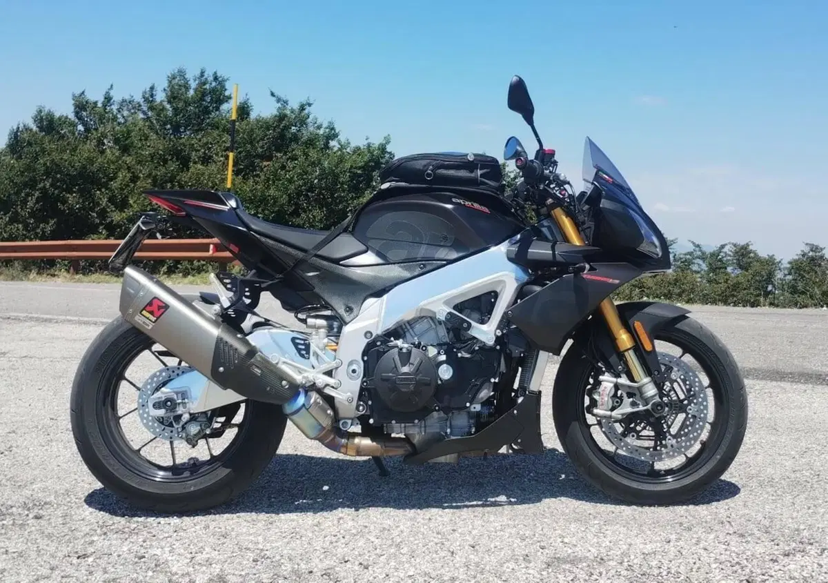 Aprilia Tuono V4 Factory (2019 - 20) (9)