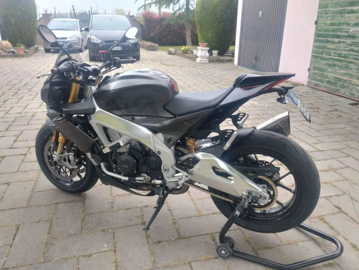 Aprilia Tuono V4 Factory (2019 - 20) (12)