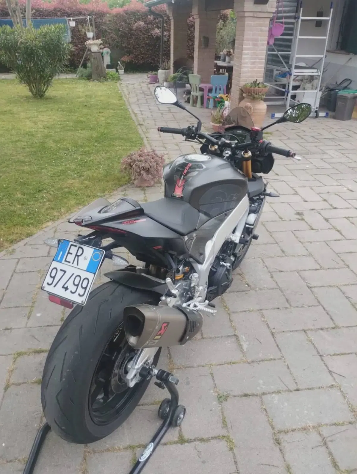 Aprilia Tuono V4 Factory (2019 - 20) (16)