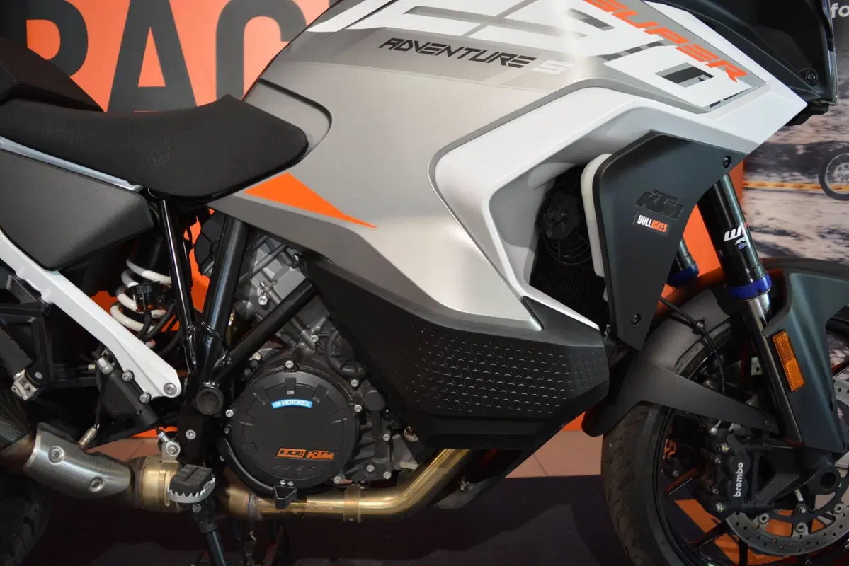 KTM 1290 Super Adventure S (2022 - 25) (13)