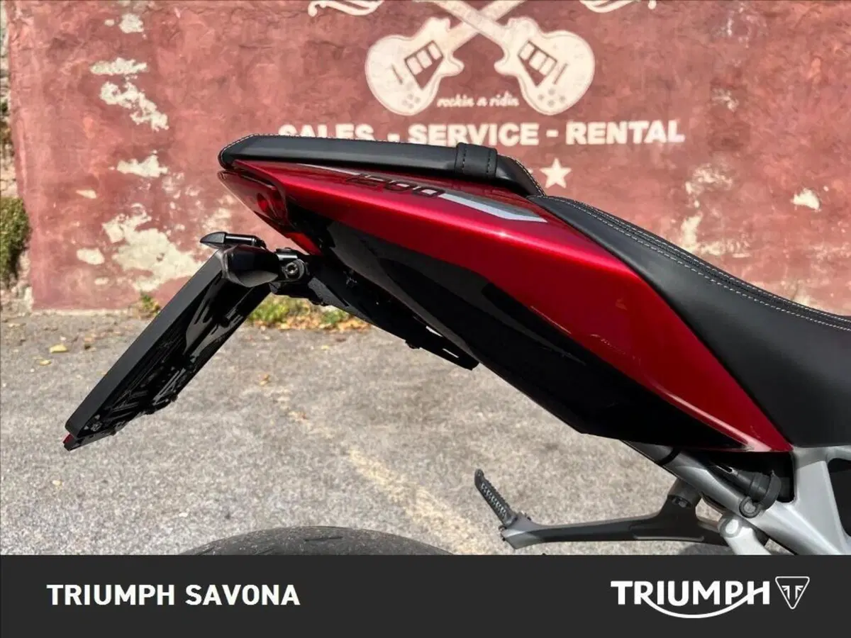 Triumph Speed Triple 1200 RS (2021 - 24) (4)