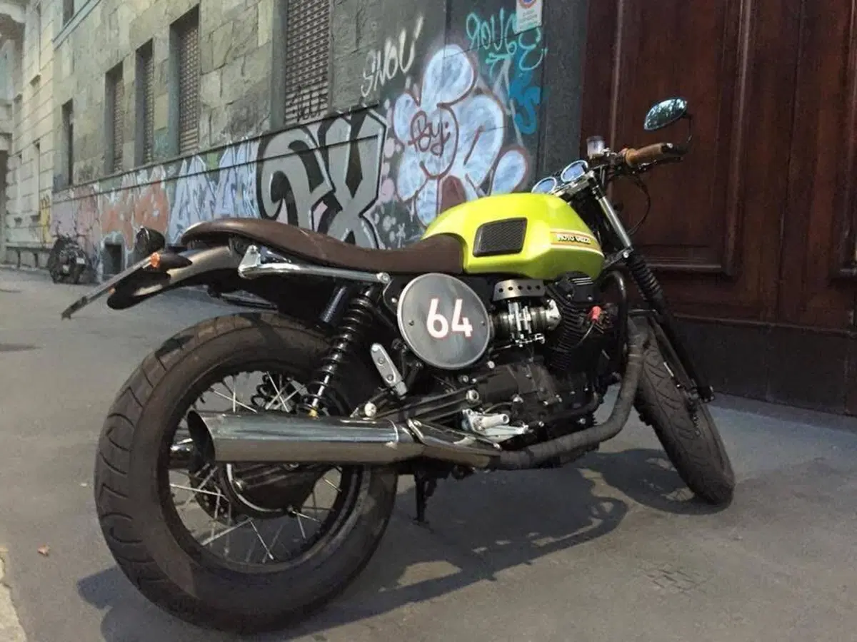 Moto Guzzi V7 Cafè Classic (2009 - 12) (2)