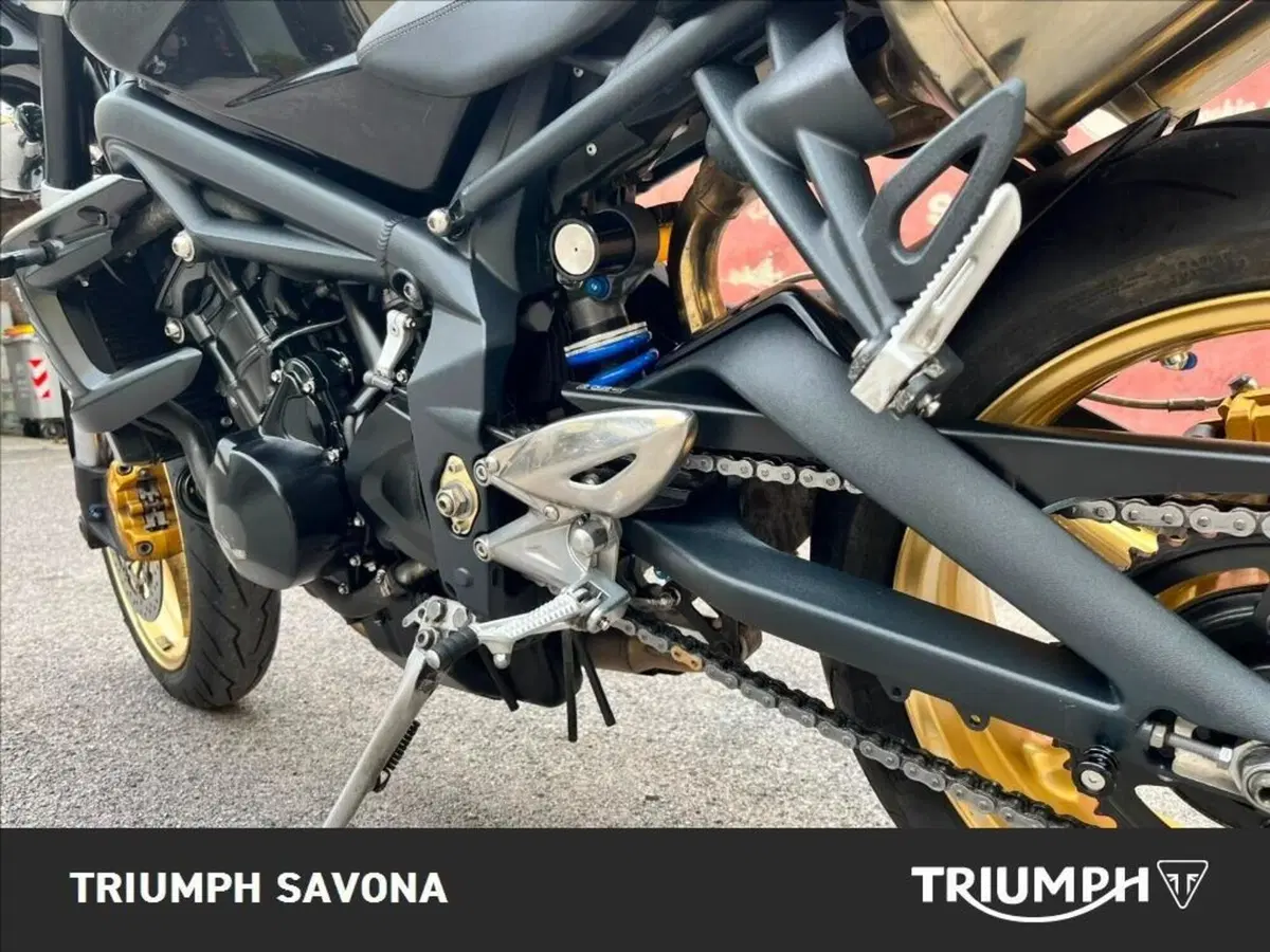 Triumph Street Triple R (2009 - 12) (11)