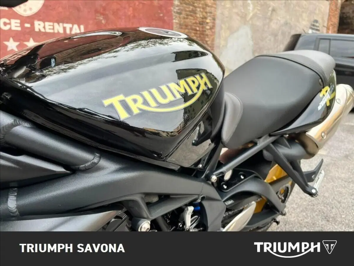 Triumph Street Triple R (2009 - 12) (3)