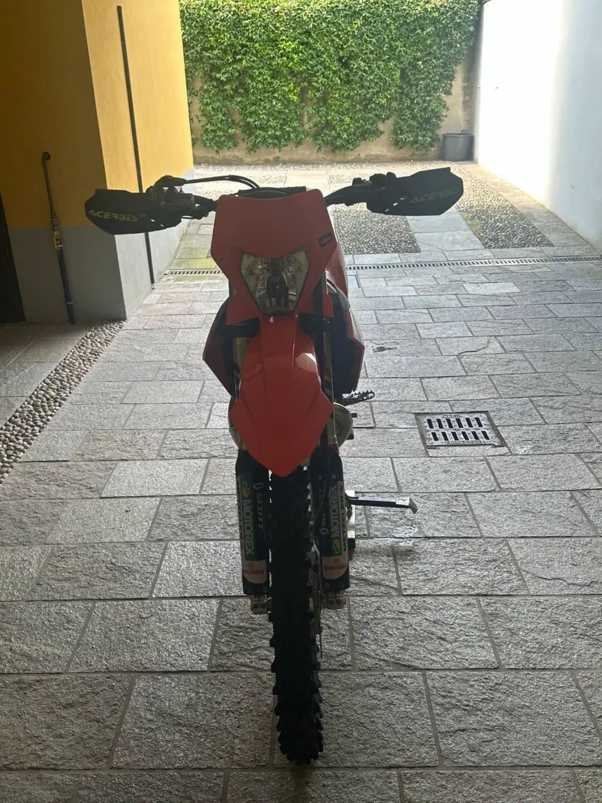 KTM 300 EXC (2025) (3)