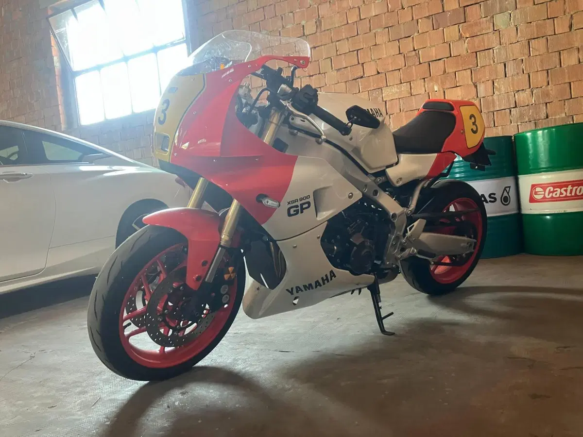 Yamaha XSR 900 GP (2024 - 26) (13)
