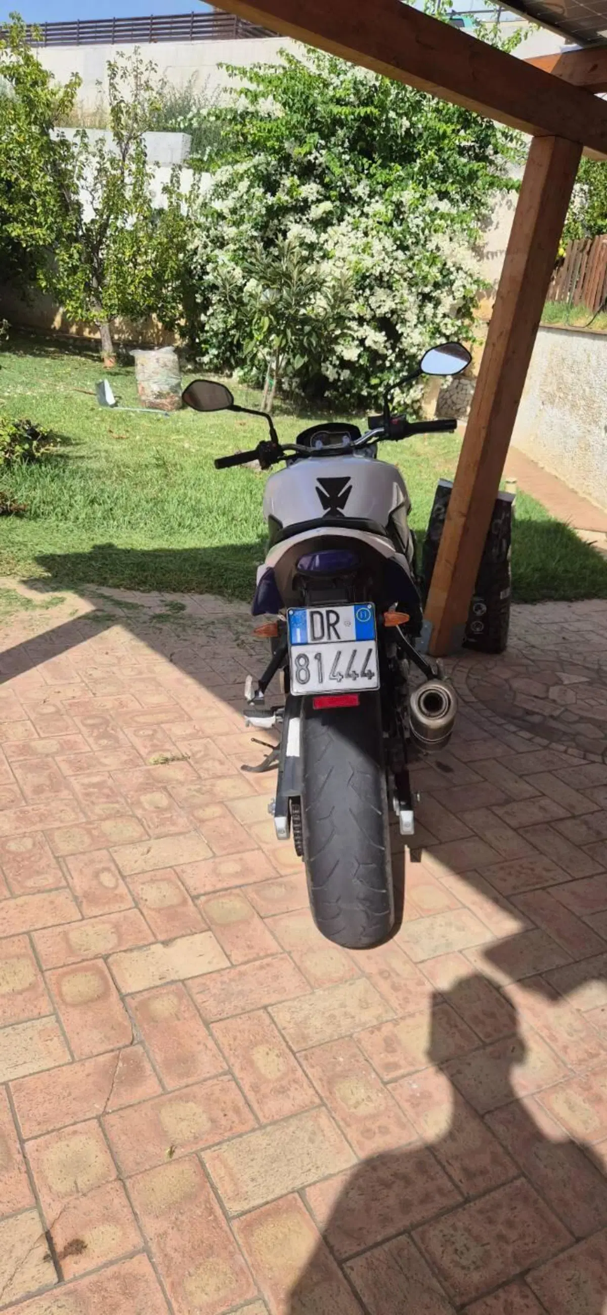 Suzuki GSR 750 (2010 - 15) (4)