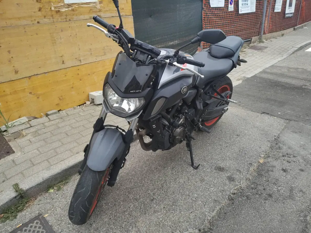 Yamaha MT-07 (2018 - 20) (2)