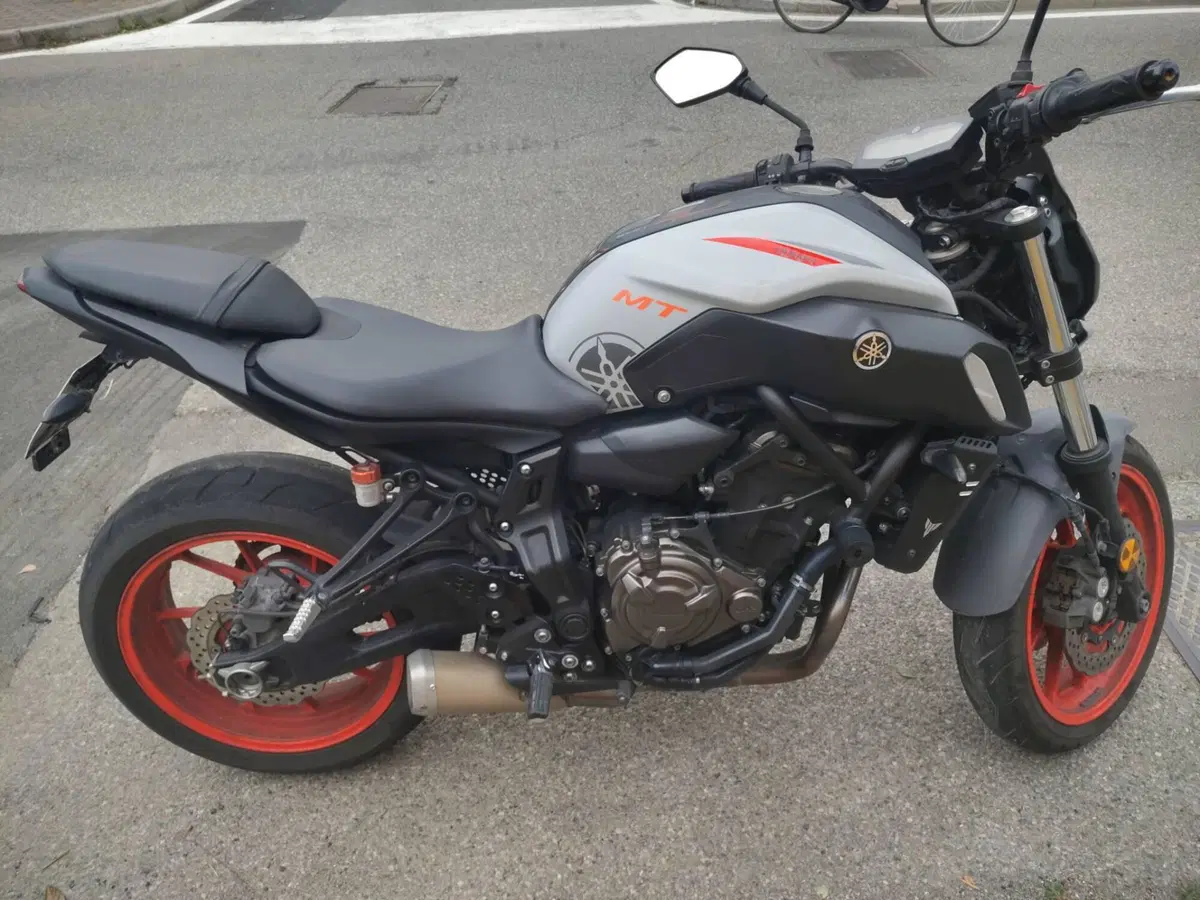 Yamaha MT-07 (2018 - 20) (4)