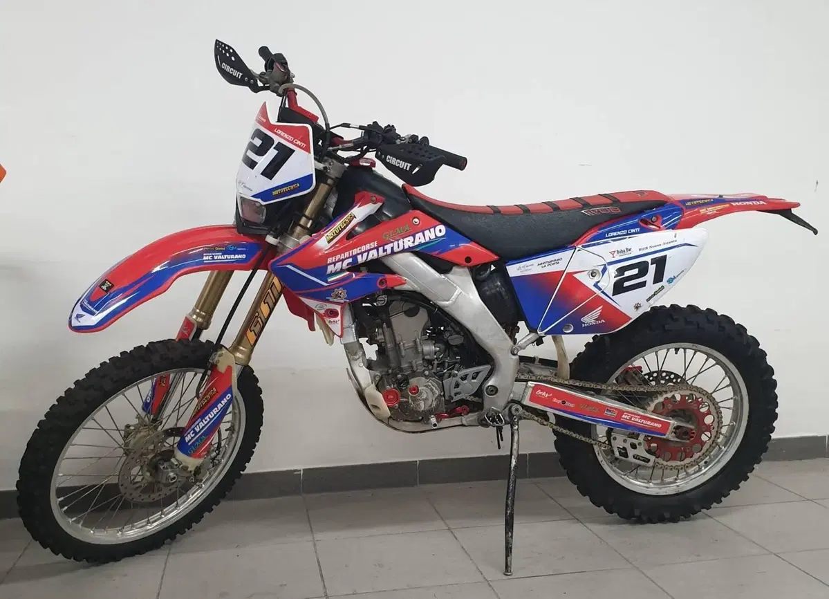 HM CRE 250 X (2004) 