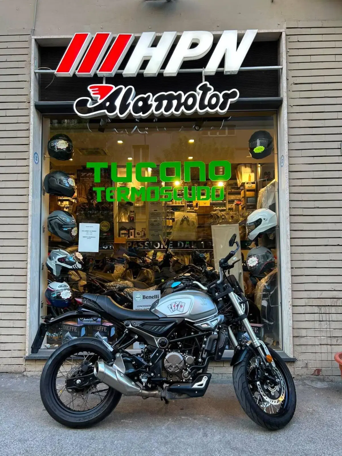 Voge Trofeo 300ACX Scrambler (2021 - 26) (2)