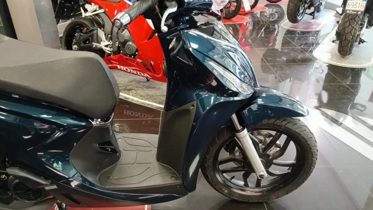 Kymco People 125i S (2021 - 25) (6)