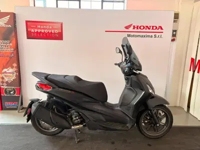 Piaggio Beverly 300 S ABS-ASR (2021 - 25) usata