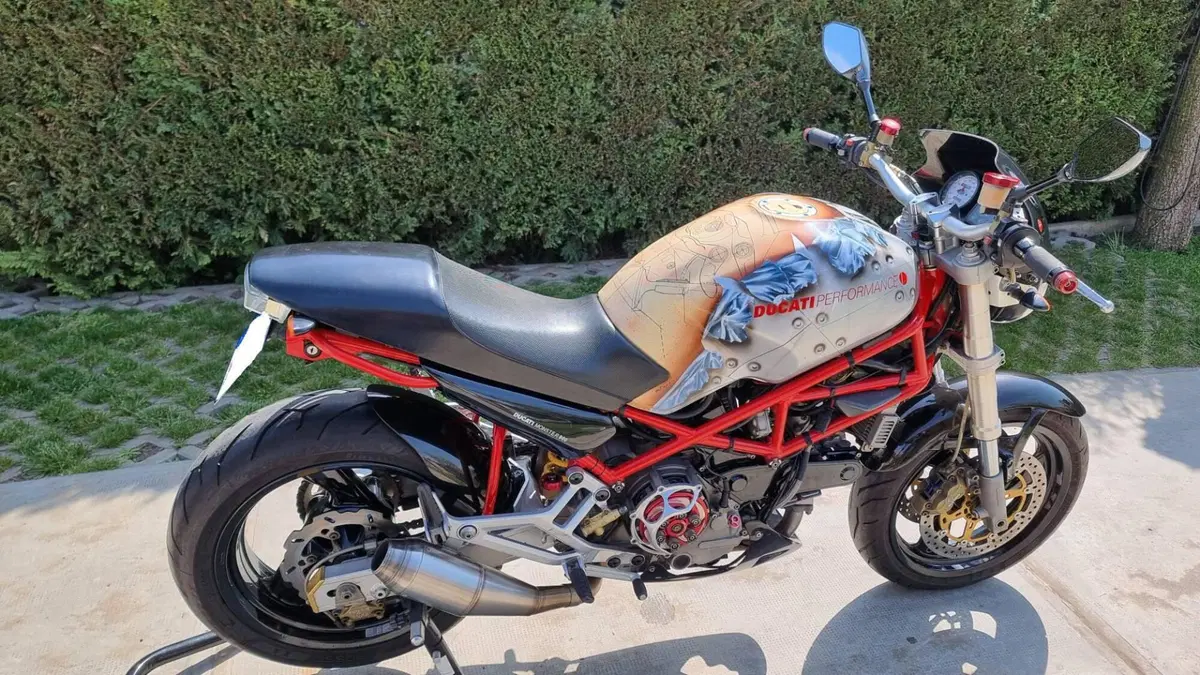 Ducati Monster 900 City (1998 - 02) (10)