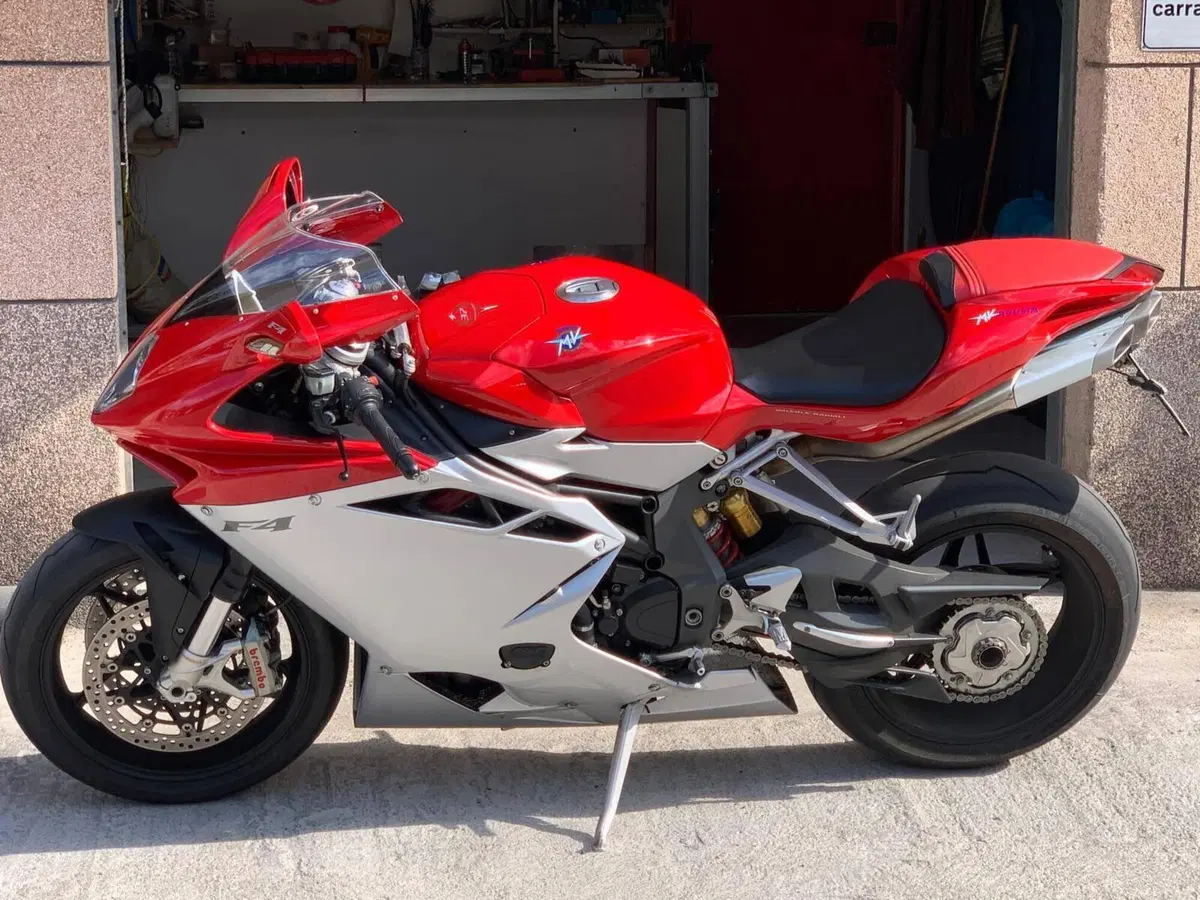 MV Agusta F4 1000 R (2011 - 15) (2)