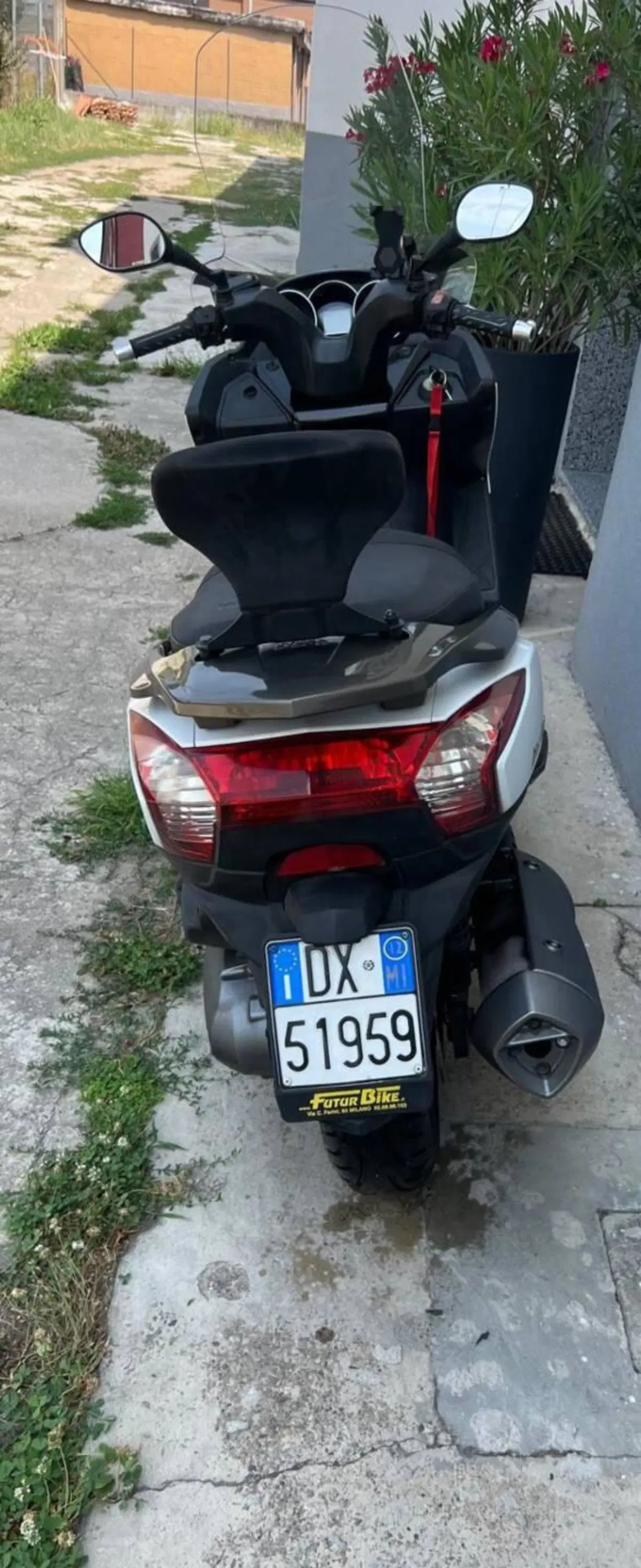 Kymco Downtown 300i (2009 - 17)