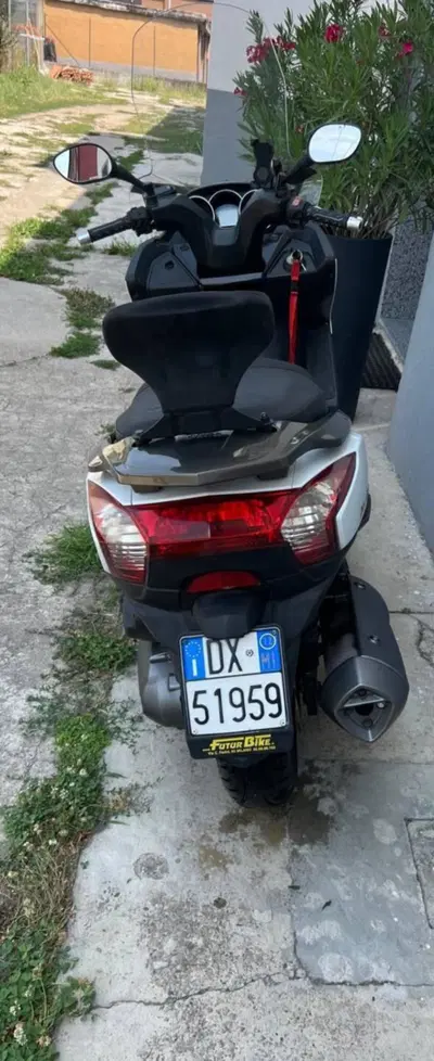 Kymco Downtown 300i (2009 - 17) usata