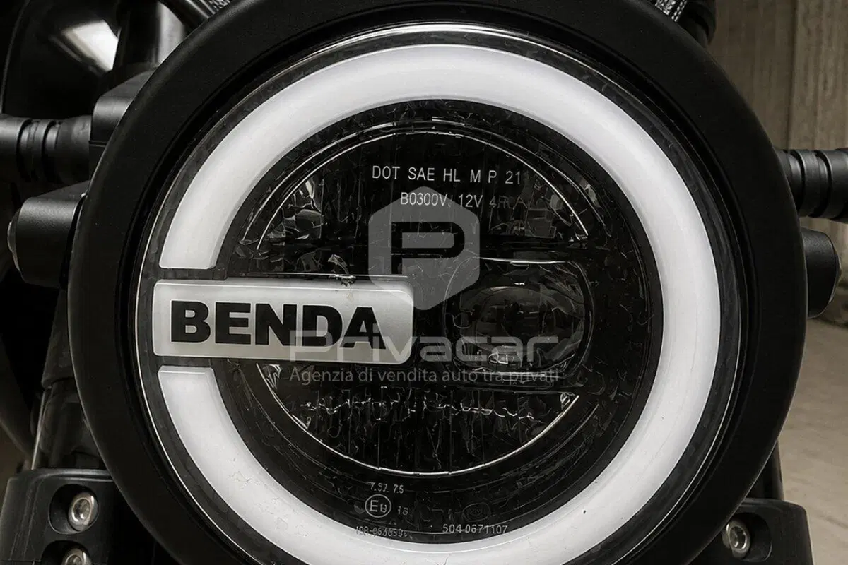 Keeway Motor V302 C (2022 - 26) (11)