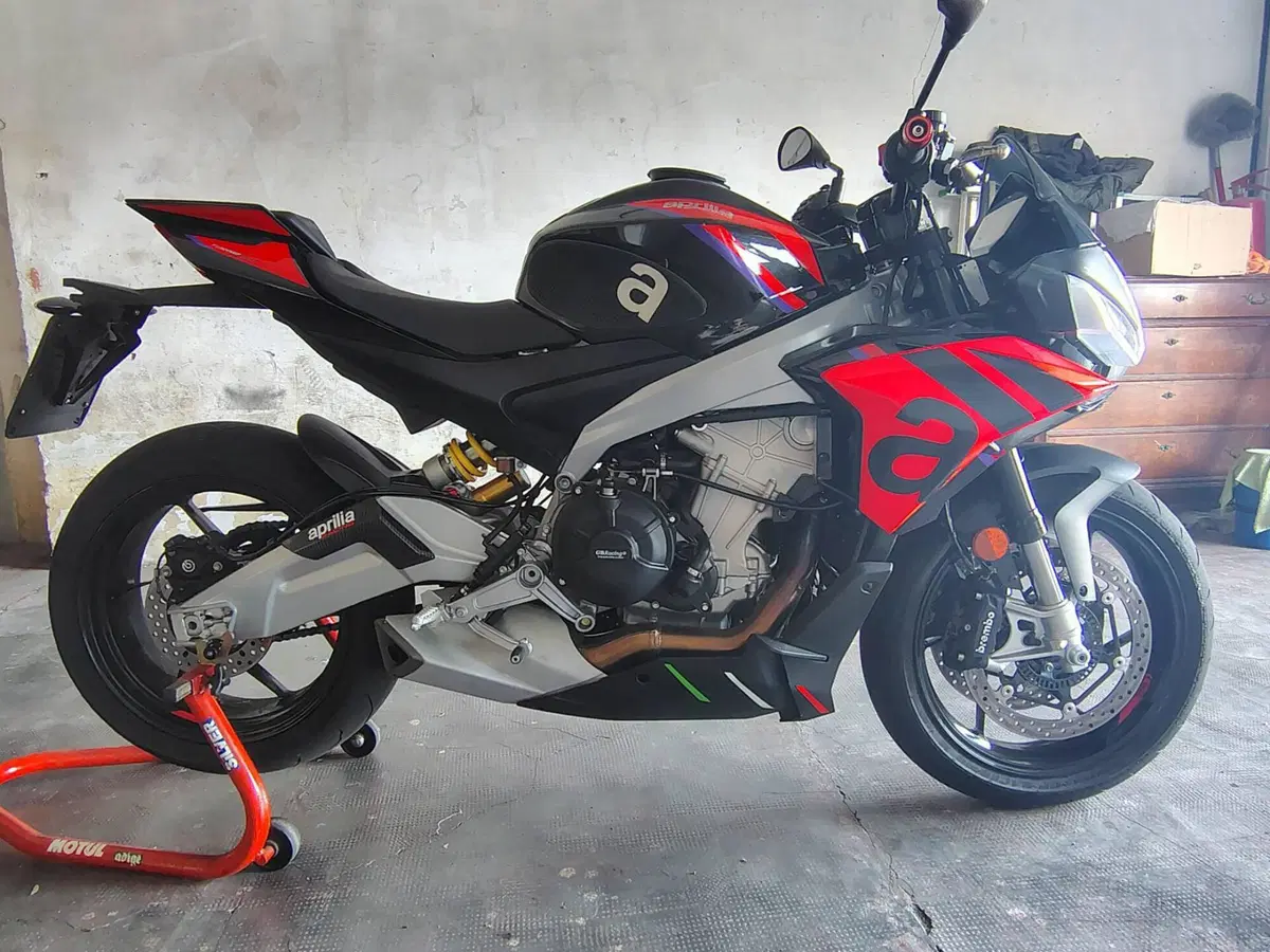 Aprilia Tuono 660 Factory (2022 - 24)