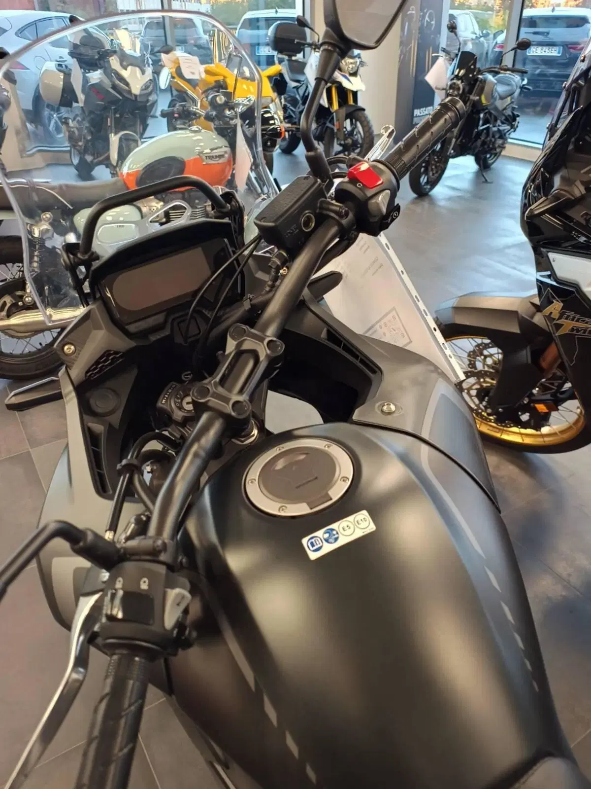 Honda CB 500 X Travel Edition (2022 - 23) (3)