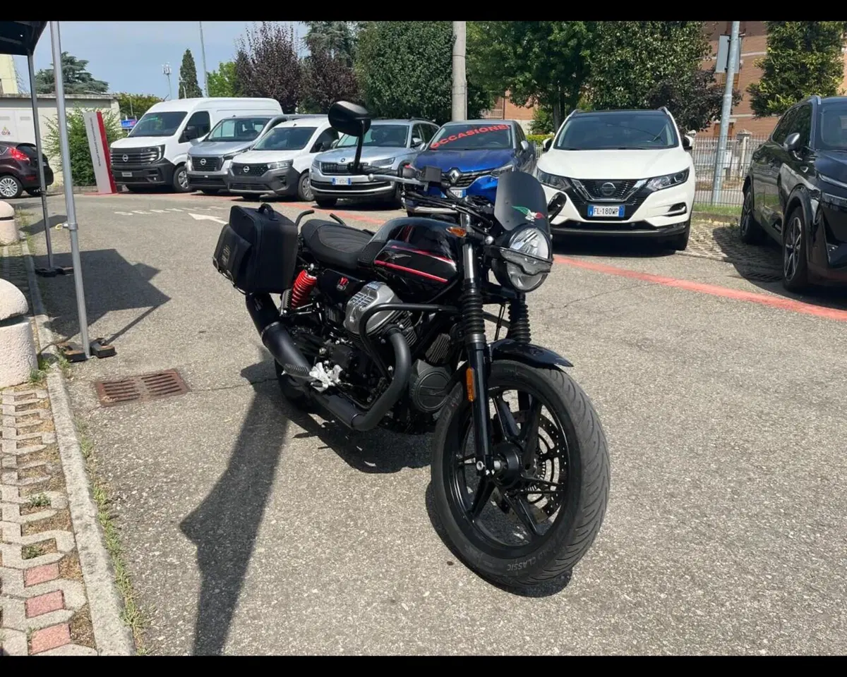 Moto Guzzi V7 850 Stone Special Abs (2021) (3)